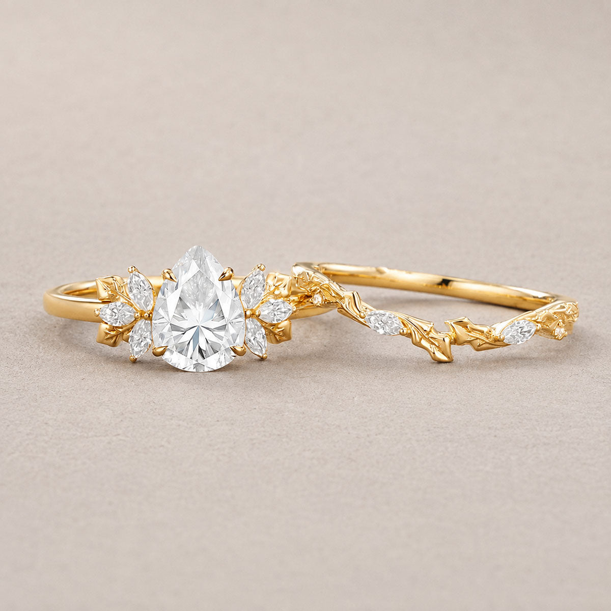 Stackable Cluster Pear Moissanite Ring Set - Gold