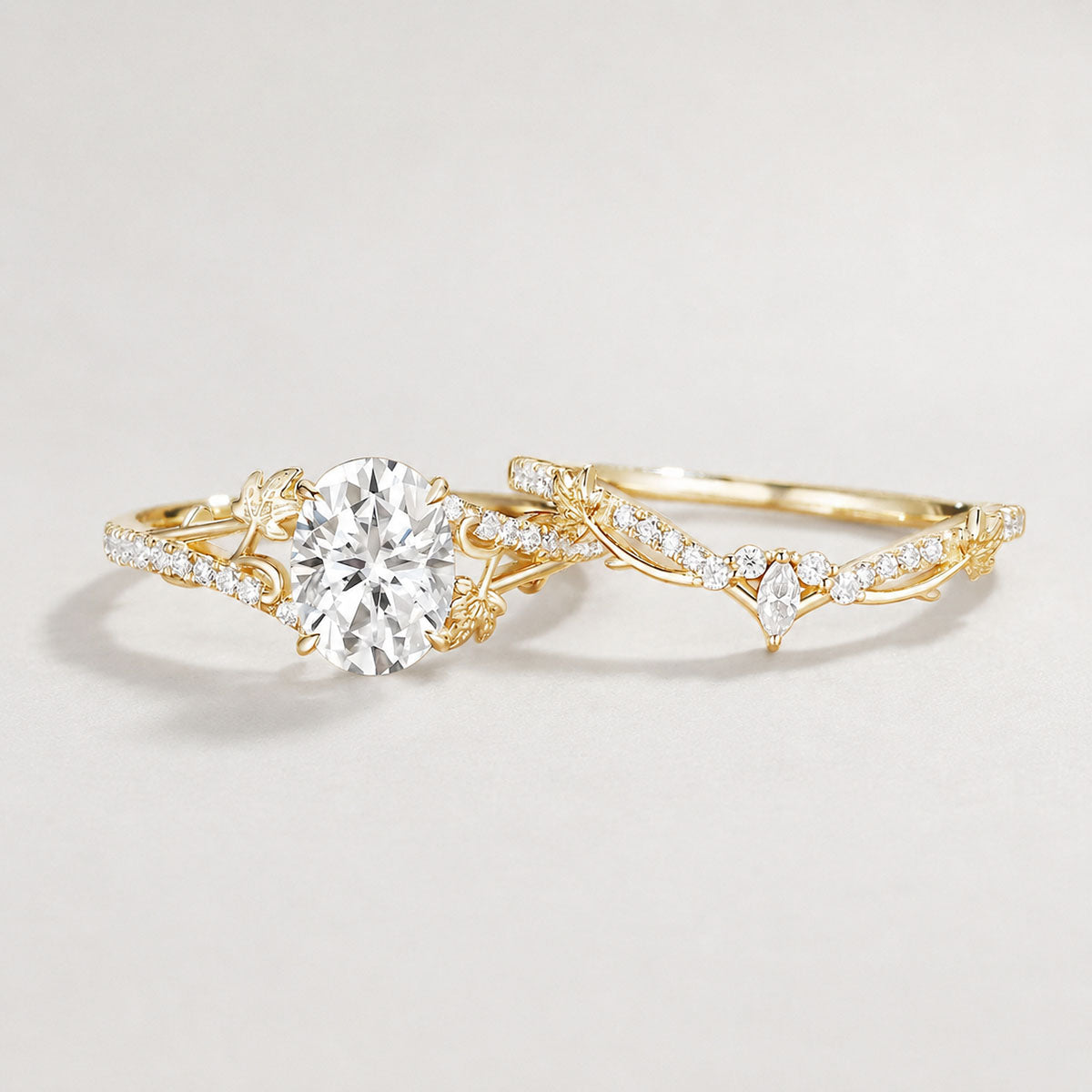 Stackable Vine Oval Moissanite Ring Set - Gold