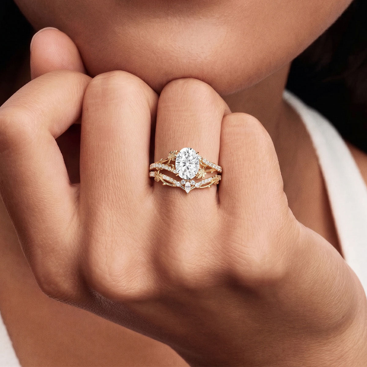 Stackable Vine Oval Moissanite Ring Set - Gold