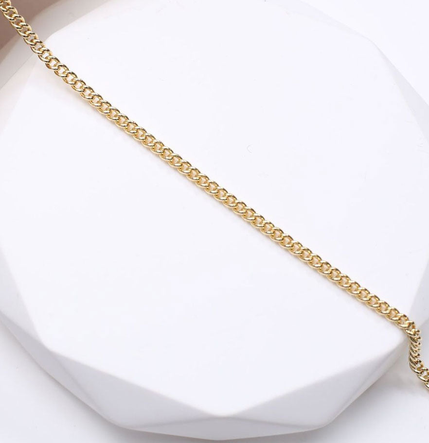 Classic Curb Chain Necklace - Gold