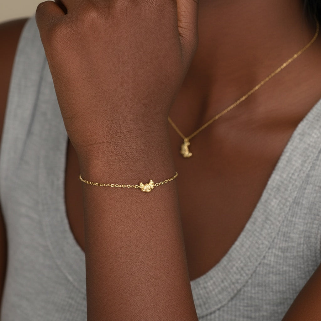 Cute Croissant Bracelet - Gold
