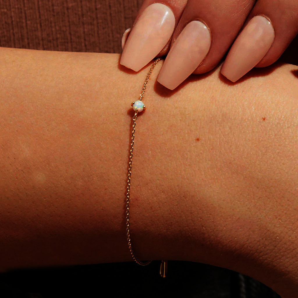Dainty Solitaire Opal Bracelet - Gold