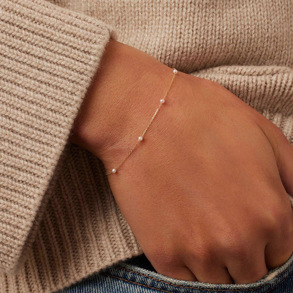 Delicate Pearl Station Bracelet - Gold
