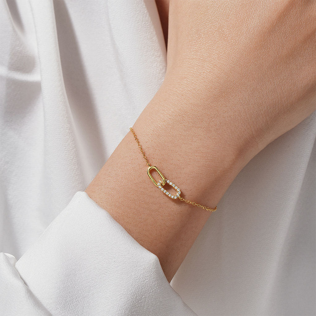 Simulated Diamond Interlocking Link Bracelet - Gold
