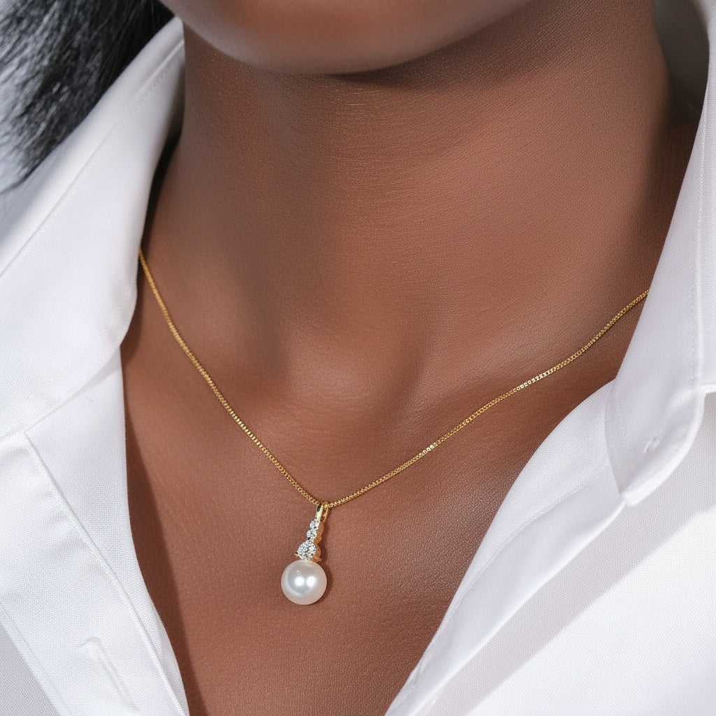Freshwater Pearl Three Stone Necklace - Gold