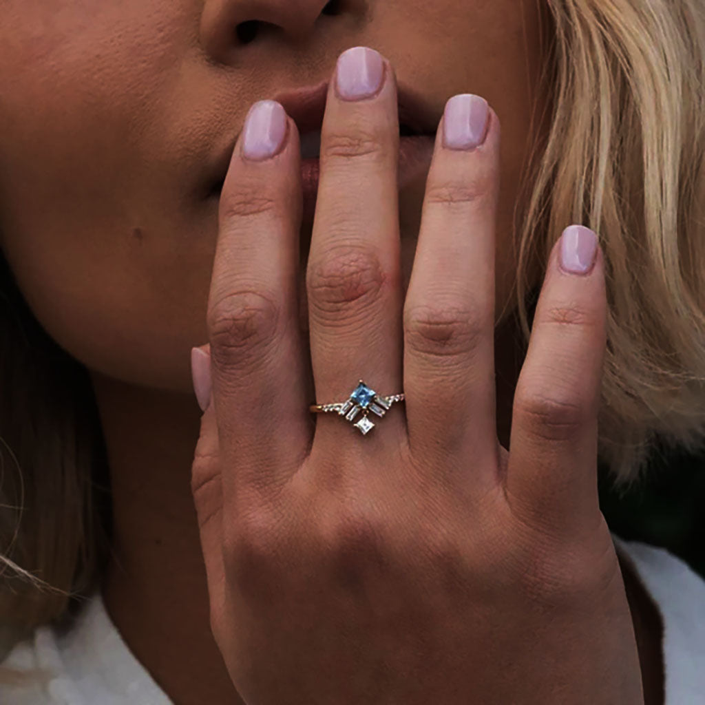 Geometric Diamond Statement Ring - Gold