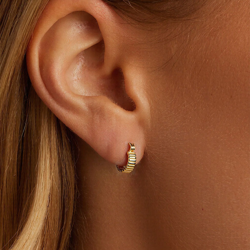Grooved Huggie Hoop Earrings - Gold