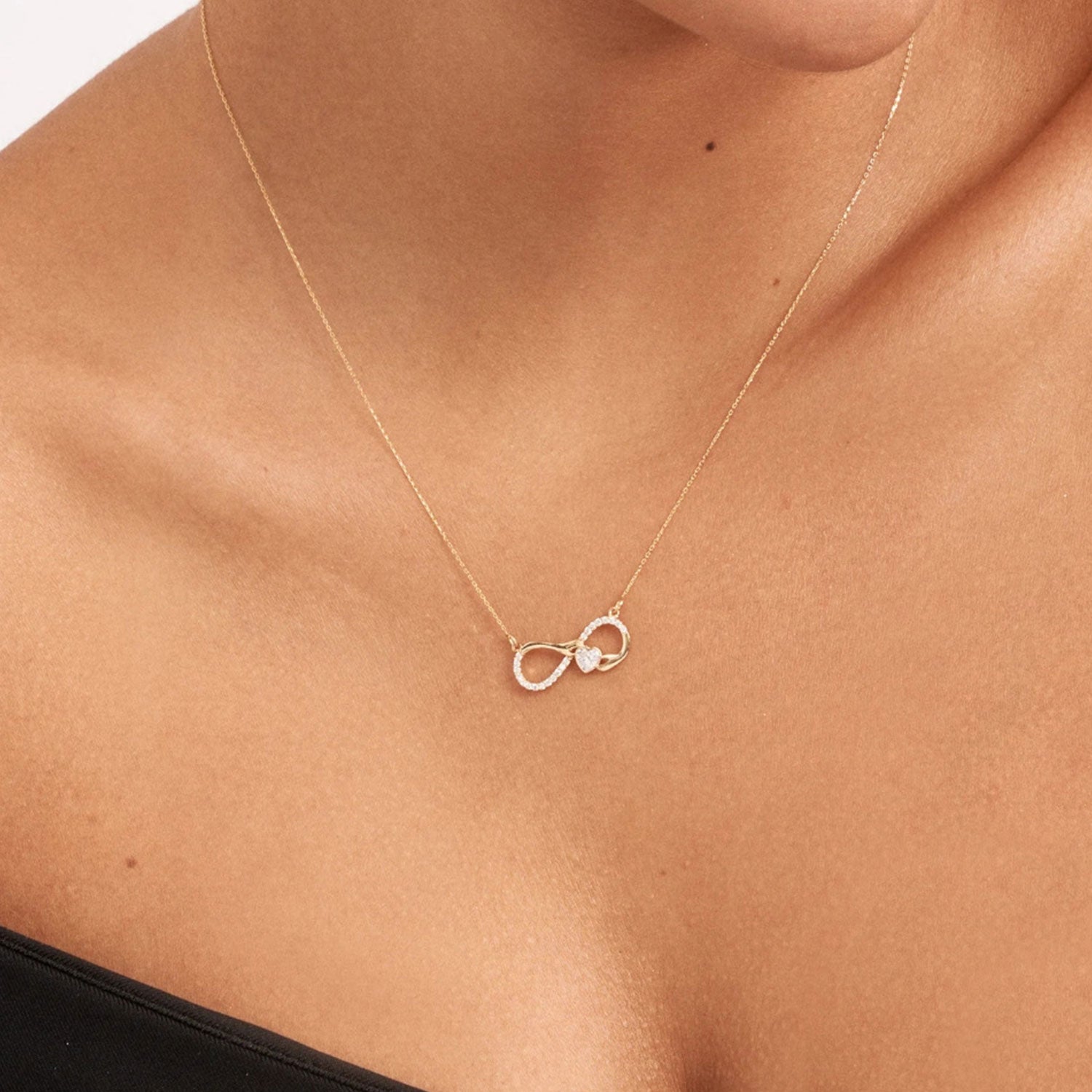 Heart Diamond Infinity Necklace - Gold