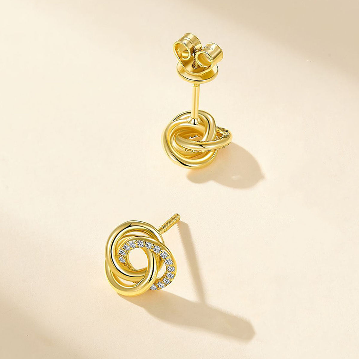 Interlocking Knot Floral Moissanite Stud Earrings - Gold