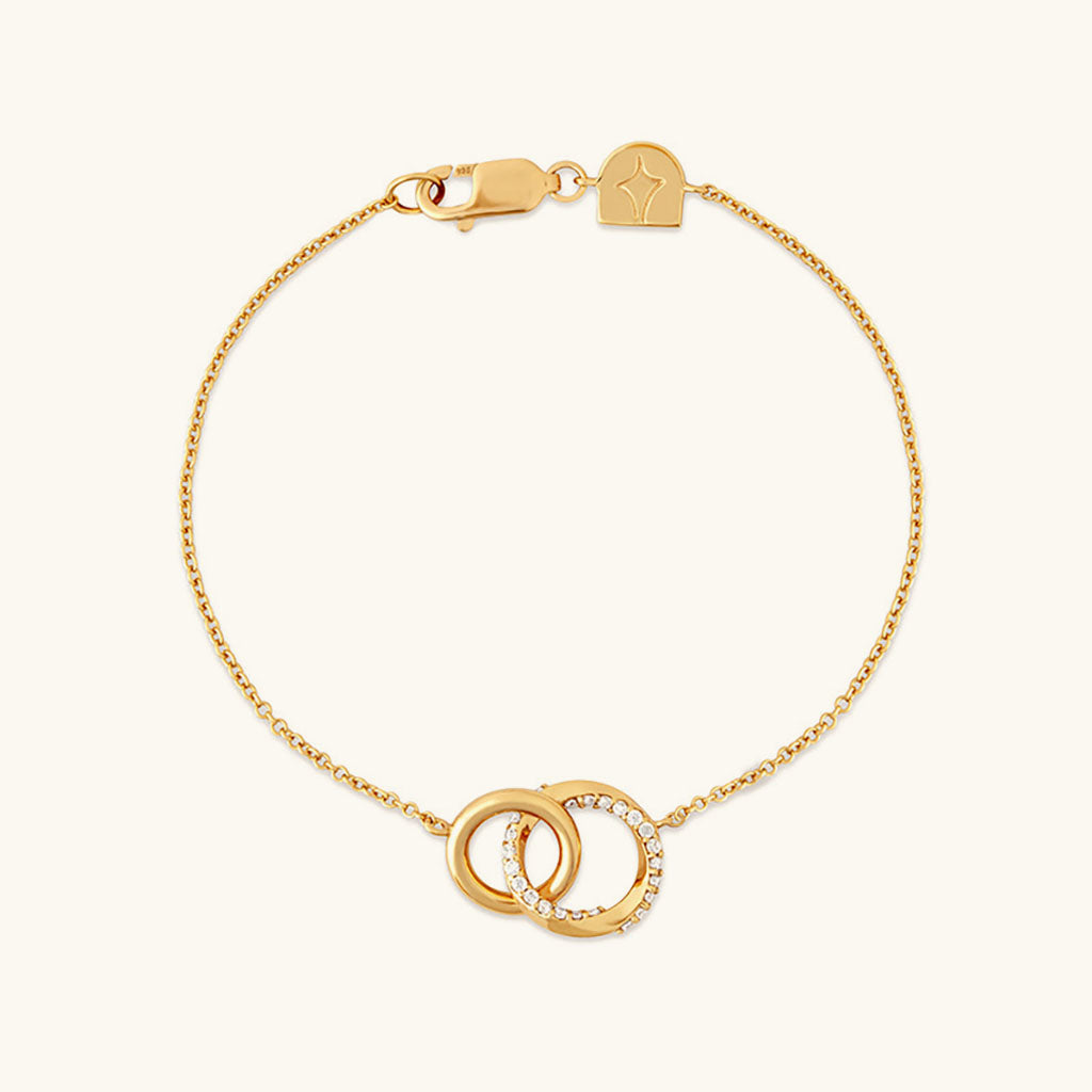 Interlocking Pavé Circle Chain Bracelet - Gold