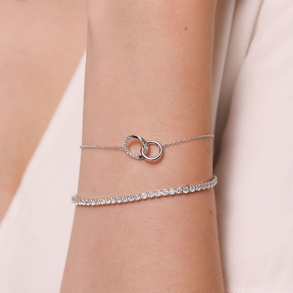 Interlocking Pavé Circle Chain Bracelet - Silver