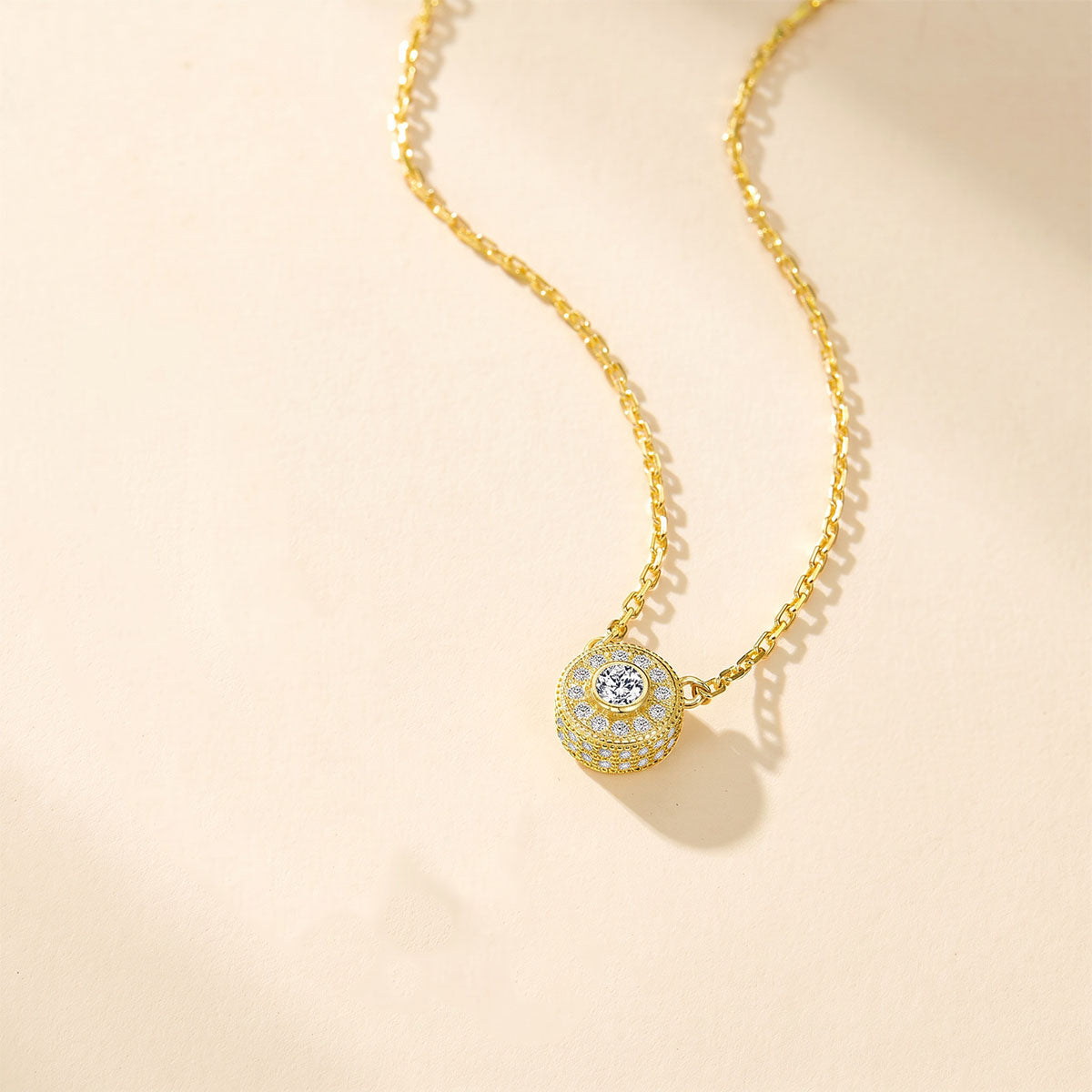 Milgrain Circle Halo Moissanite Pendant Necklace - Gold