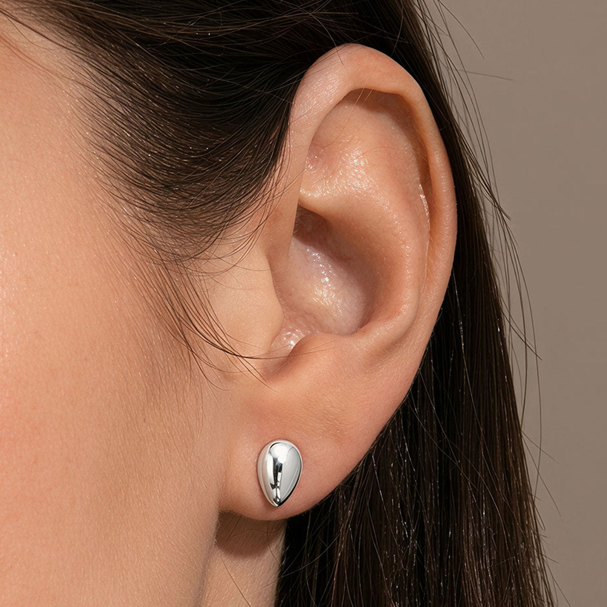 Minimalist Teardrop Stud Earrings - Silver
