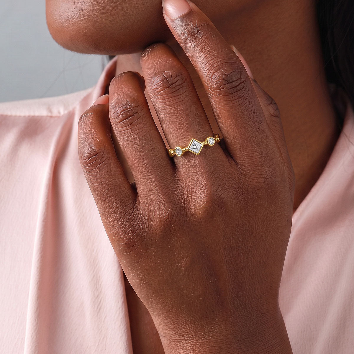 Mixed Cut Moissanite Station Twisted Rope Ring - Gold