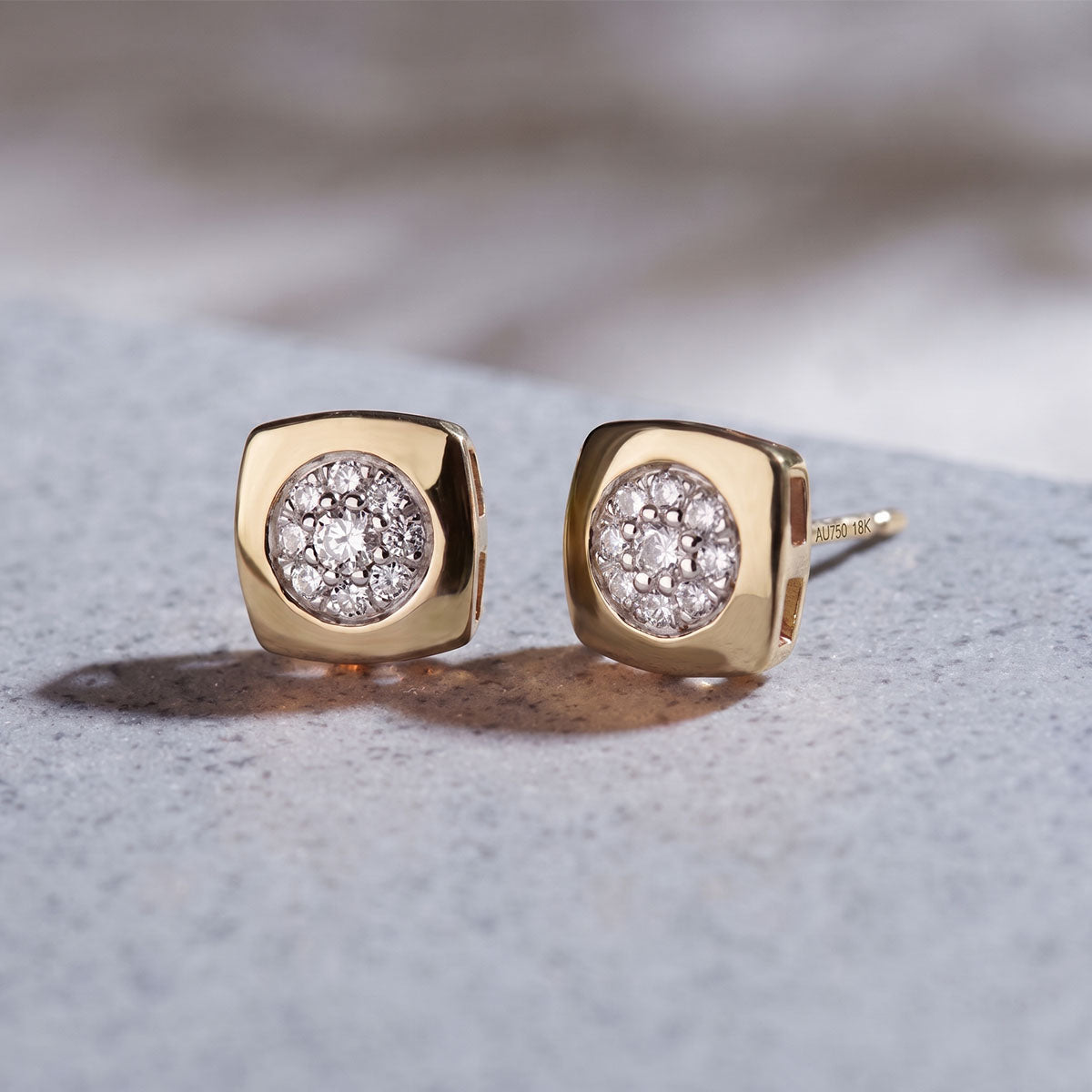 Modern Simulated Diamond Square Stud Earrings - Gold