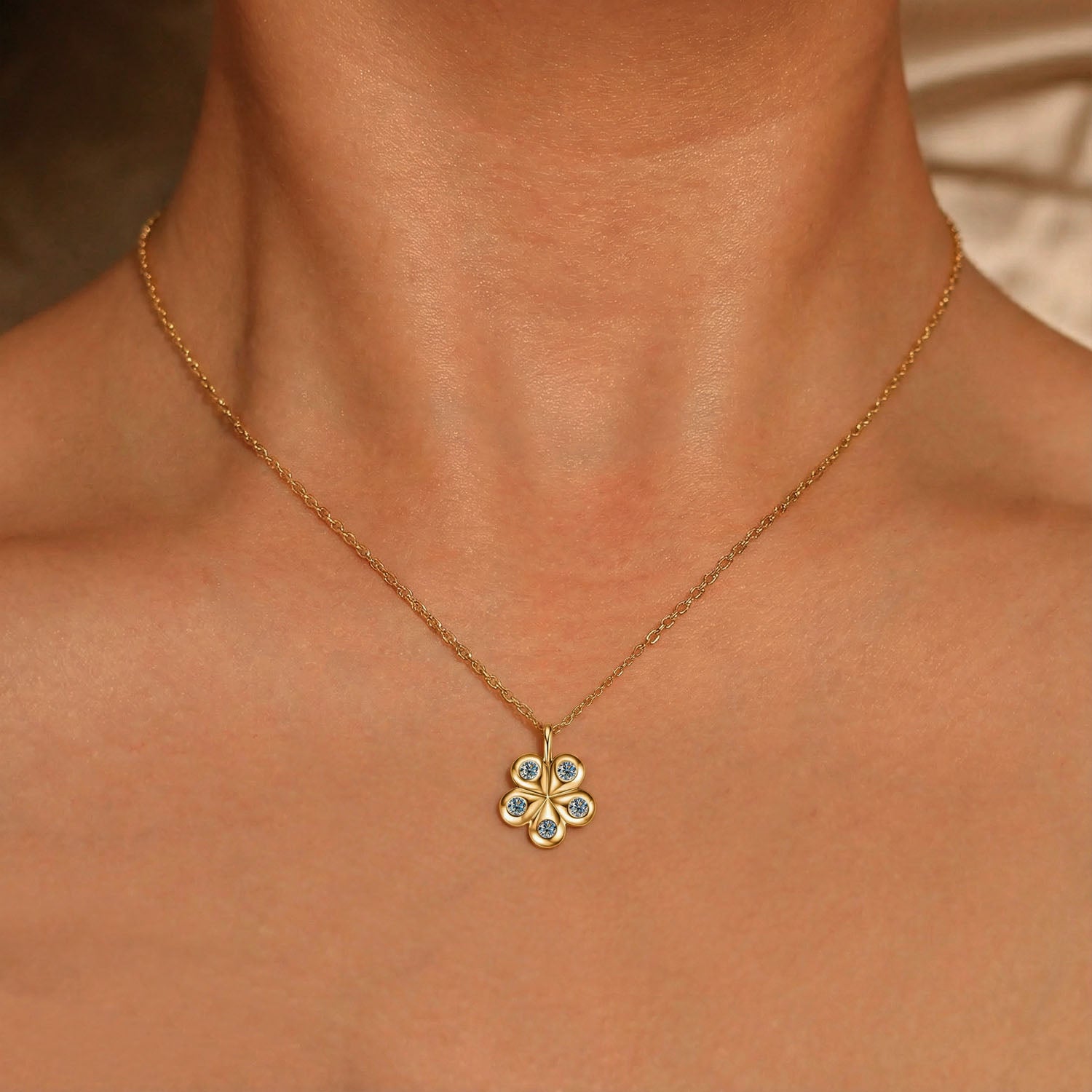 Moissanite Floral Pendant Necklace - Gold