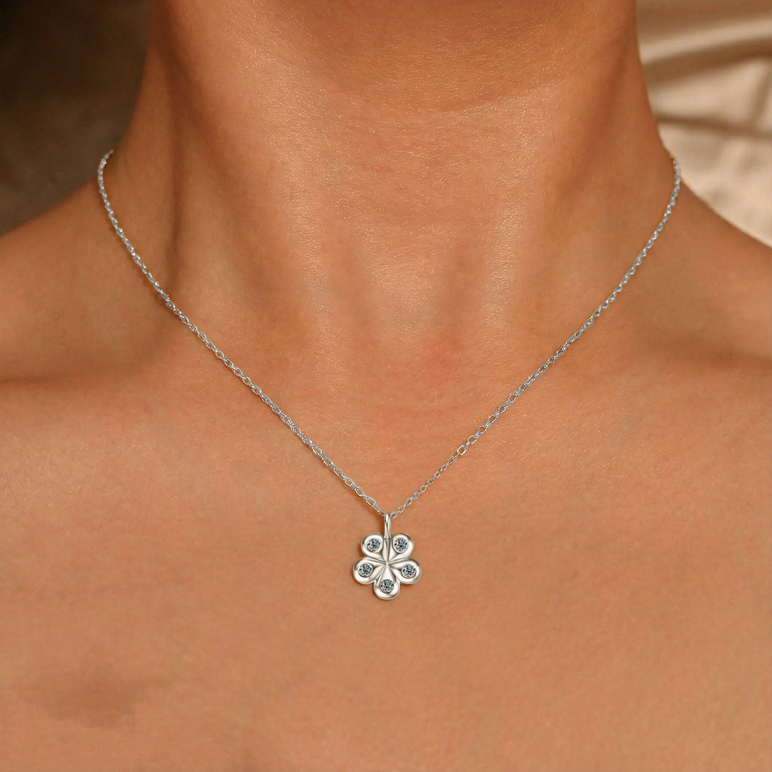 Moissanite Floral Pendant Necklace - Silver