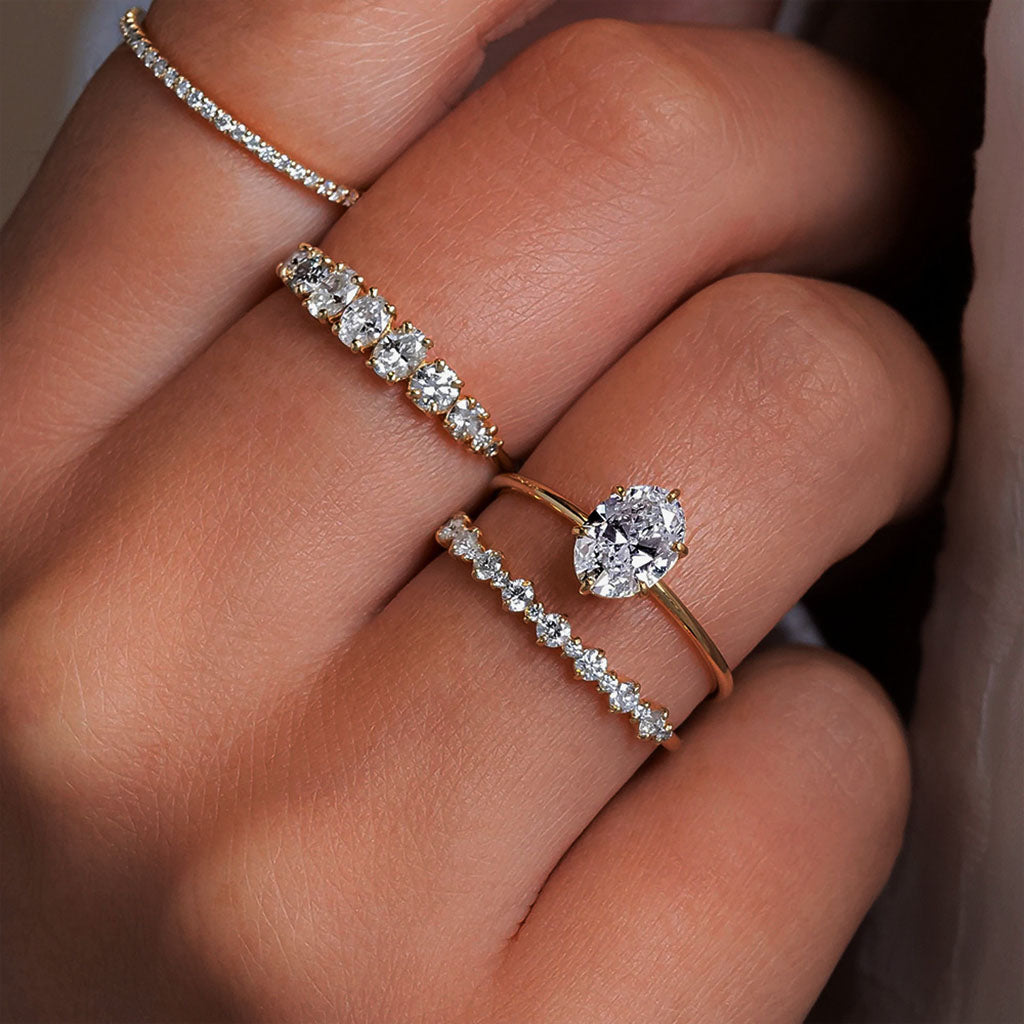 Oval Diamond Solitaire Ring - Gold