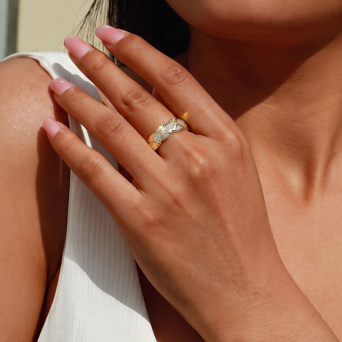 Pavé Moissanite Lattice Wide Band Ring - Gold