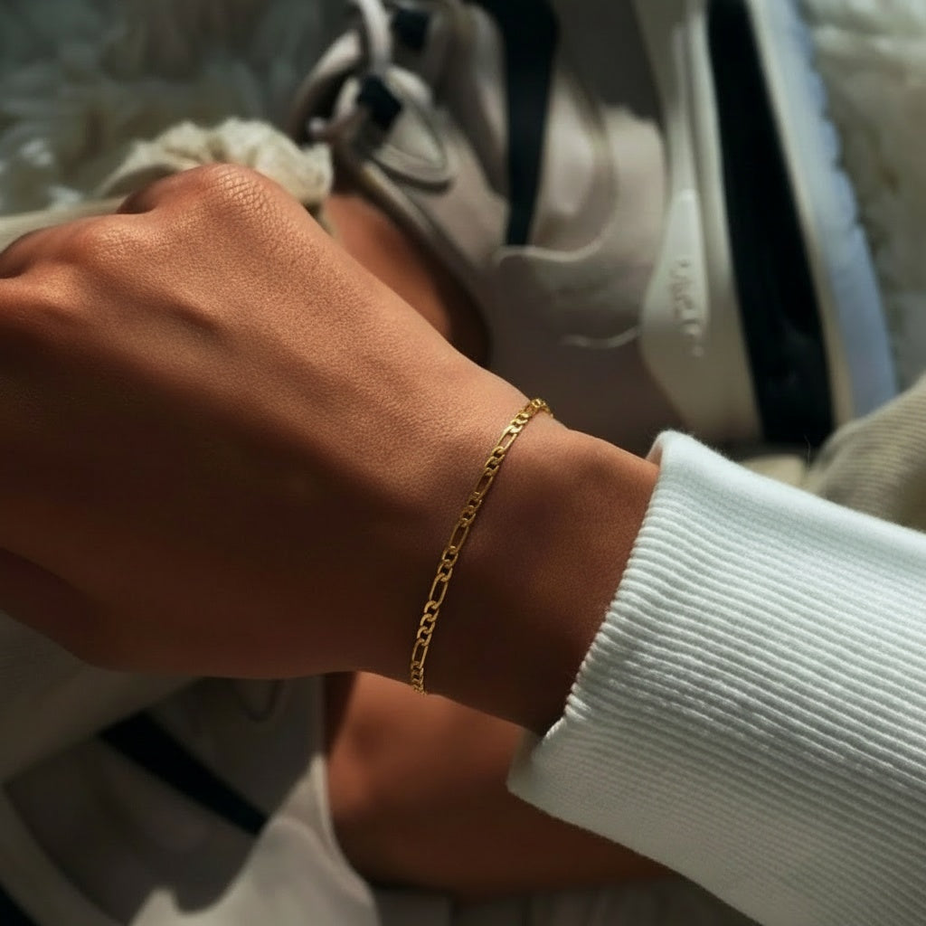 Polished Figaro Chain Bracelet - Gold