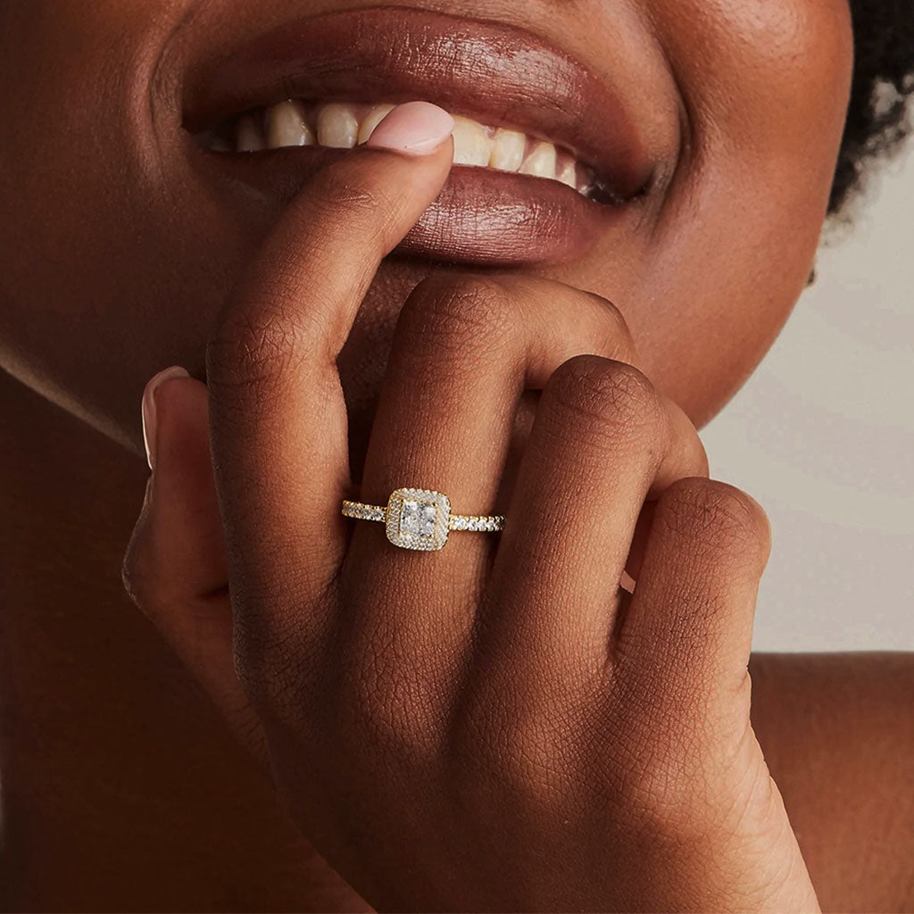 Princess Cut Diamond Halo Ring - Gold