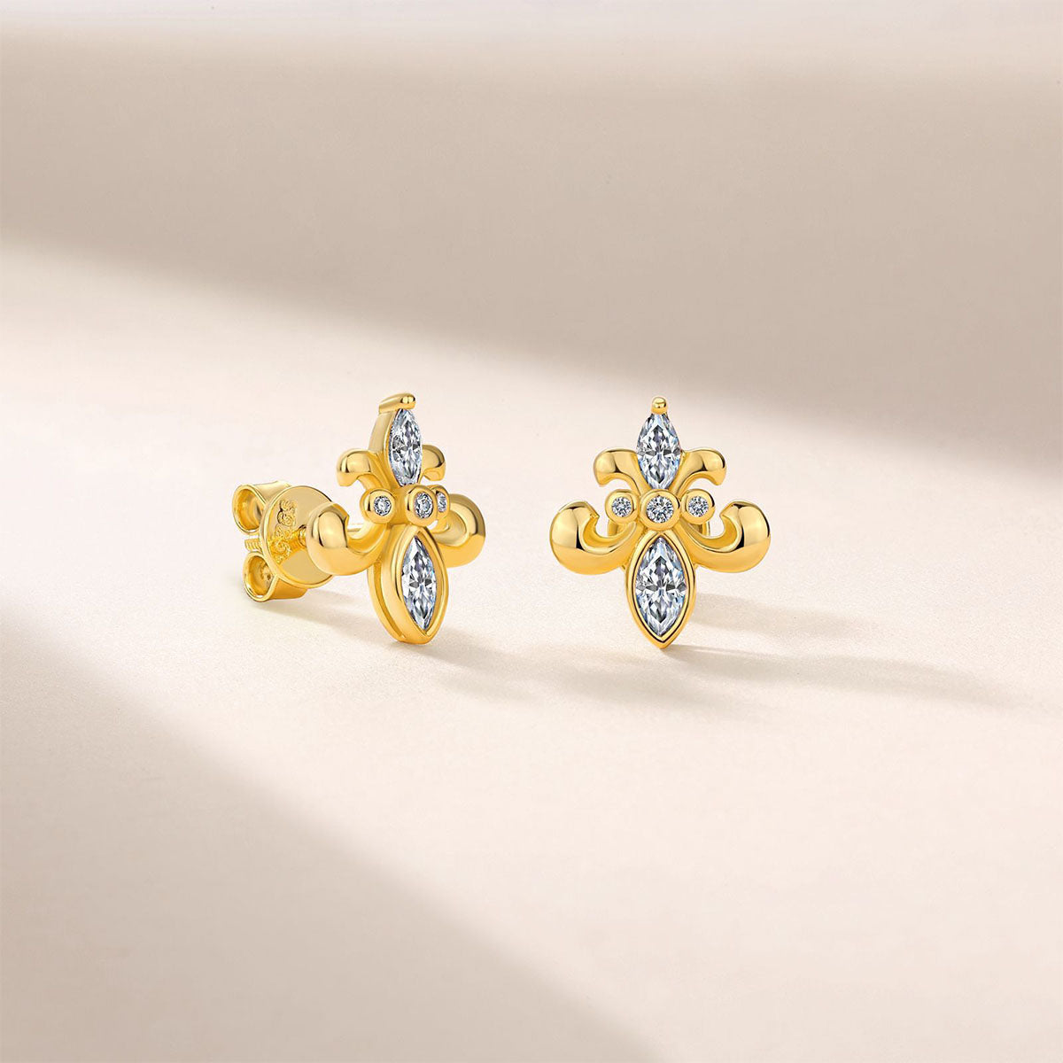 Regal Mixed Cut Flower Moissanite Stud Earrings - Gold