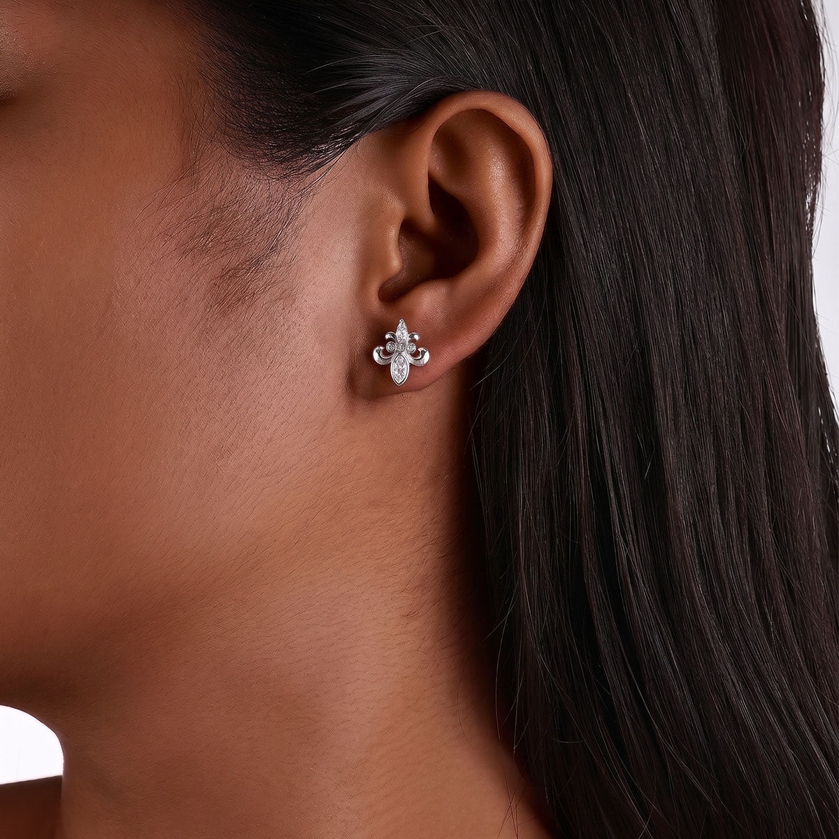 Regal Mixed Cut Flower Moissanite Stud Earrings - Silver