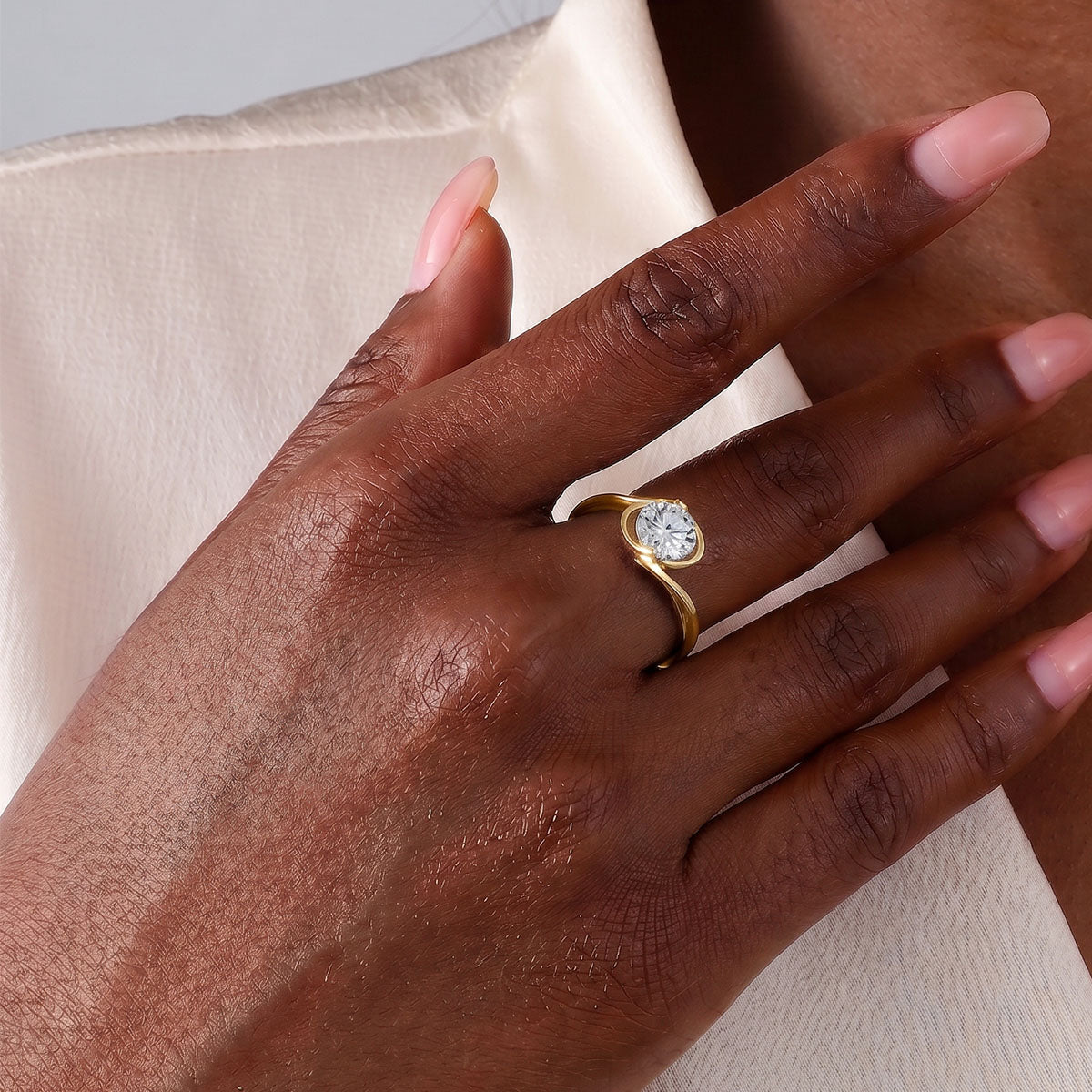 Sparkly Moissanite Bypass Solitaire Ring - Gold