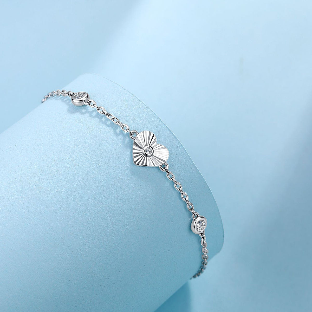 Sunburst Moissanite Heart Station Bracelet - Silver
