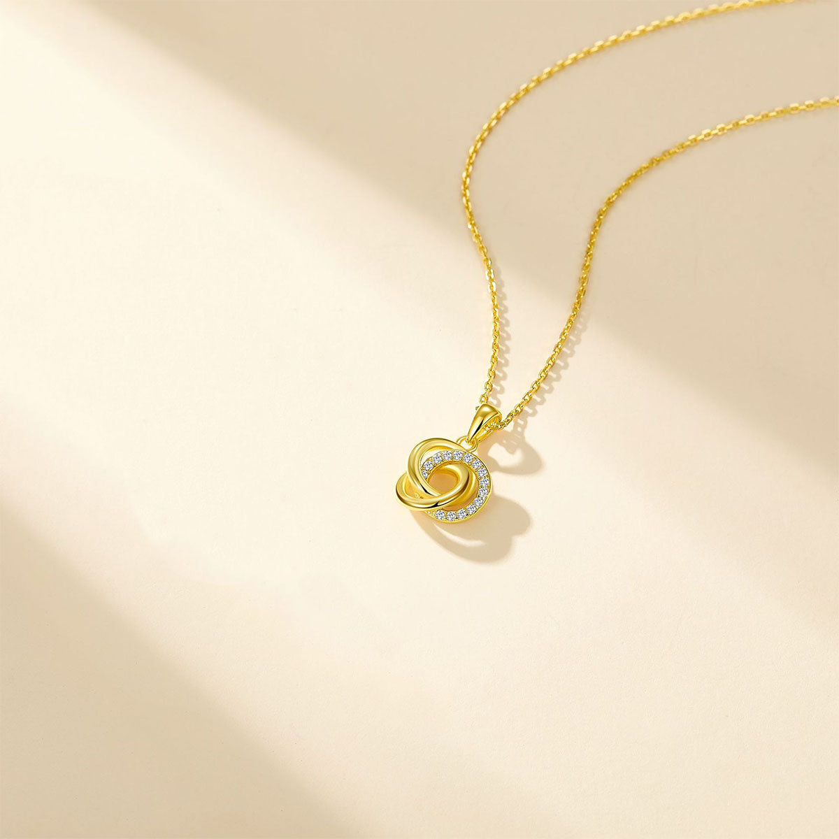 Trio Interlocking Circle Moissanite Necklace - Gold