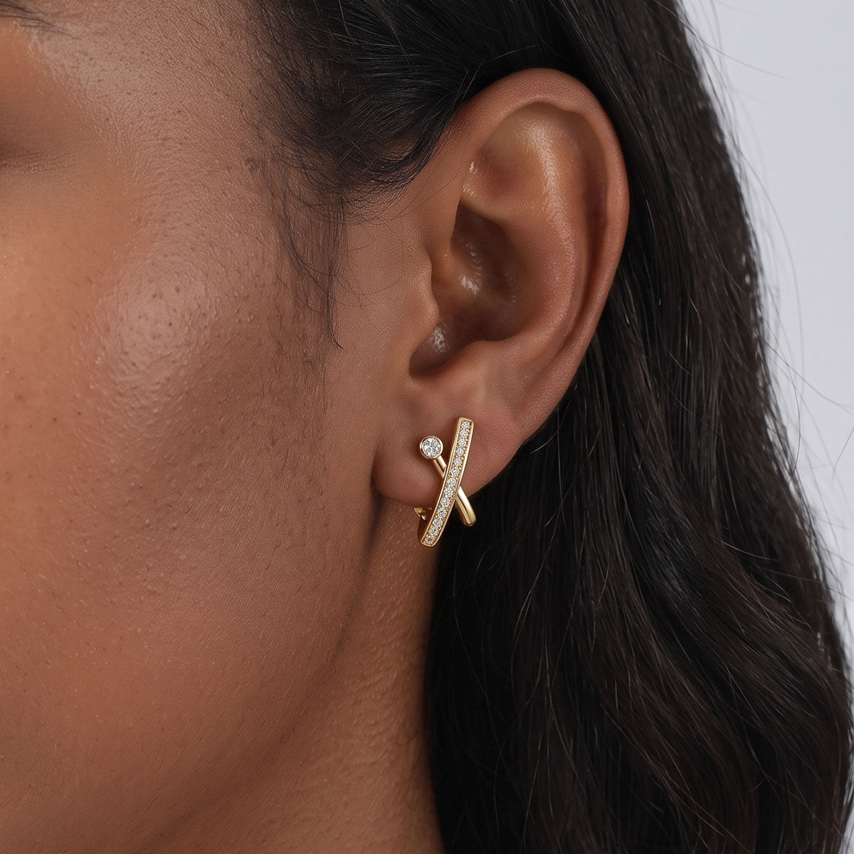 Unique Moissanite Crossover Bar Stud Earrings - Gold