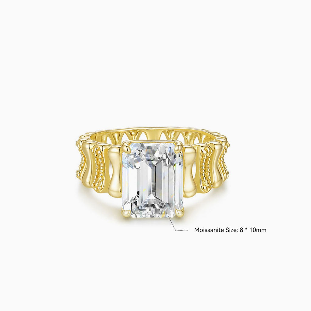 Vintage Emerald Moissanite Ring - Gold