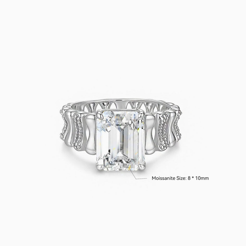 Vintage Emerald Moissanite Ring - Silver