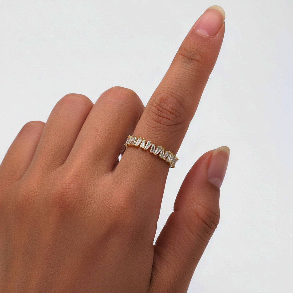 Zigzag Tapered Baguette Diamond Eternity Ring - Gold